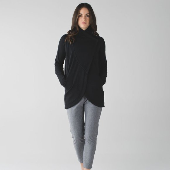 Lululemon That's a Wrap Jacket, Black, Size 4 - Picture 2 of 15